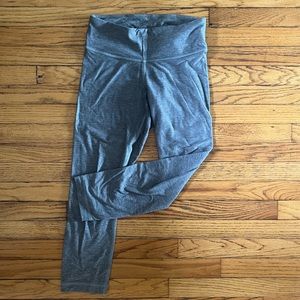 Lululemon Grey Cropped Low-Rise Legging, Size 4